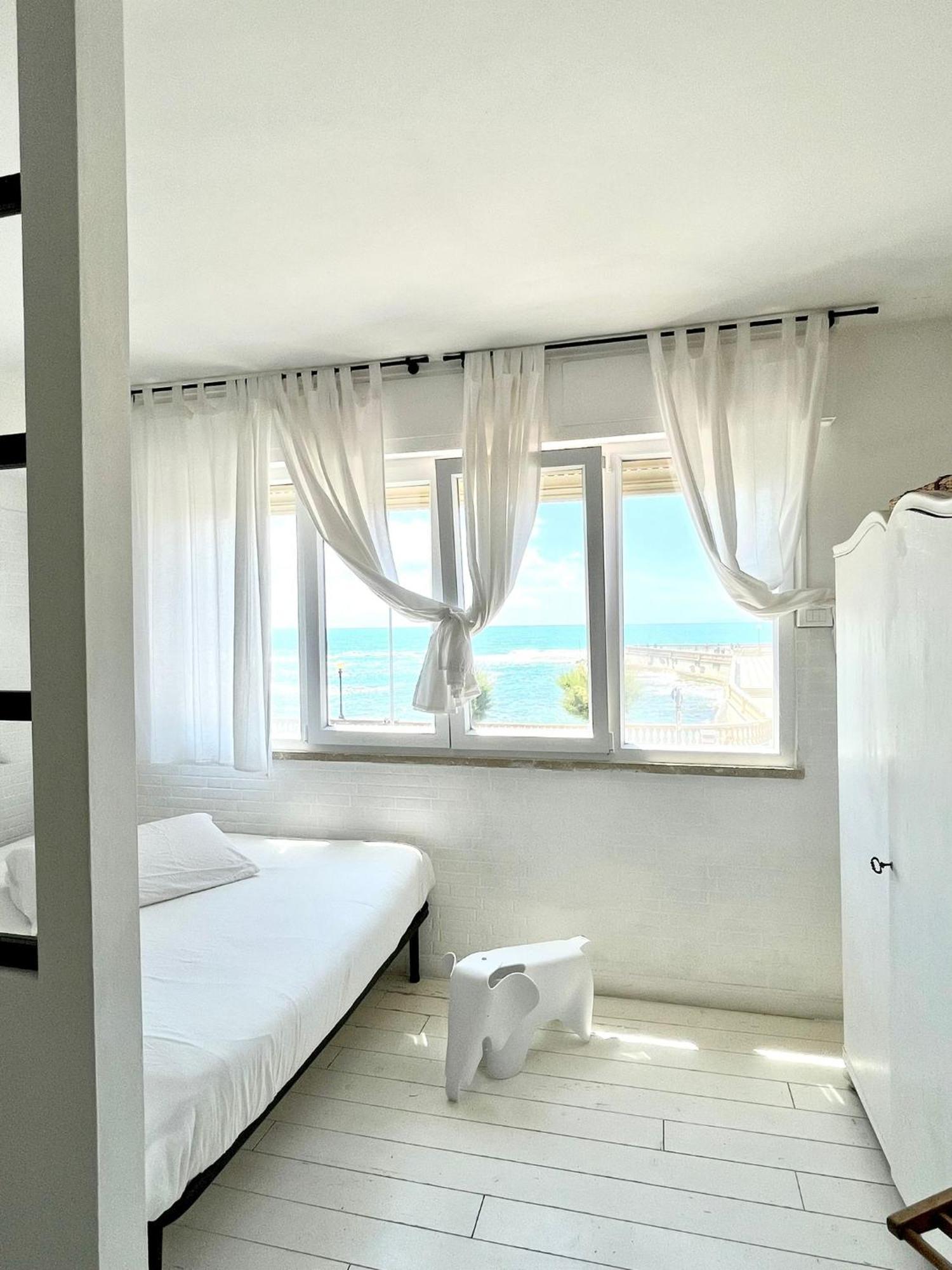 Sunset Loft Apartment Livorno Phòng bức ảnh